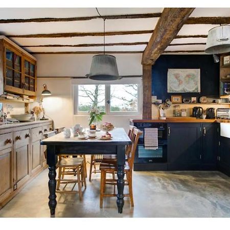The Dairy, One Bedroom Cottage In A 15Th Century Farmhouse Parham Экстерьер фото