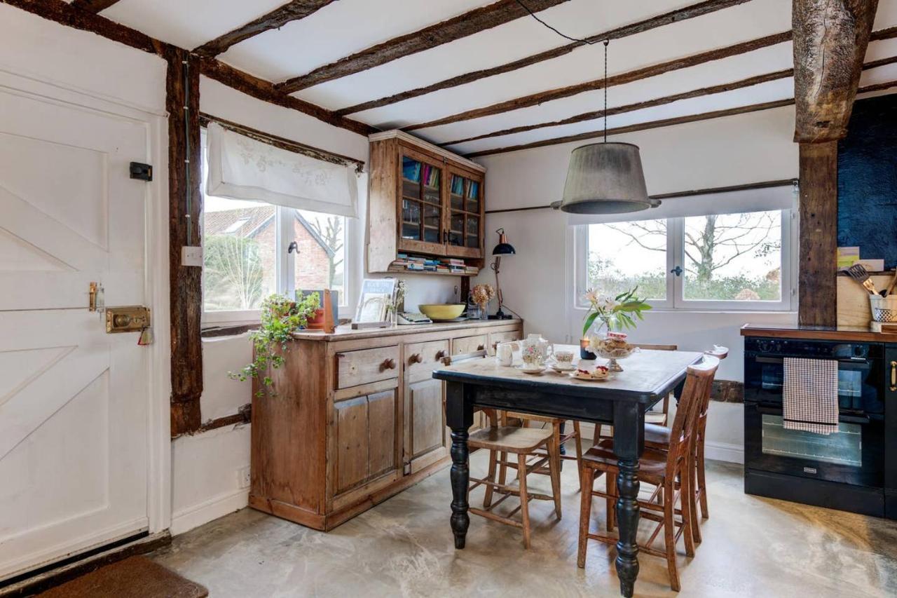 The Dairy, One Bedroom Cottage In A 15Th Century Farmhouse Parham Экстерьер фото