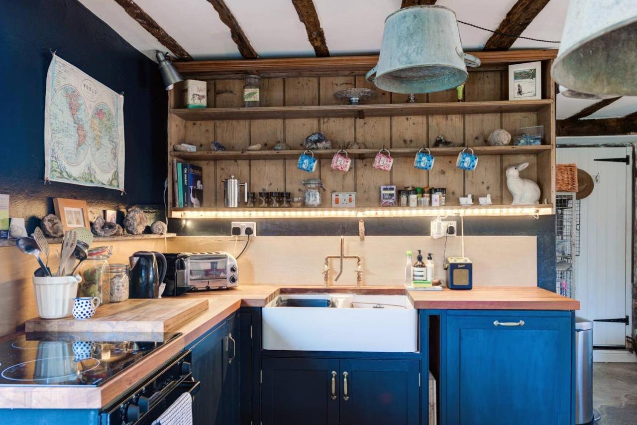 The Dairy, One Bedroom Cottage In A 15Th Century Farmhouse Parham Экстерьер фото